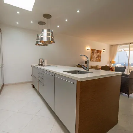 Seagulls Melody C-208 * Costa Adeje (Tenerife)