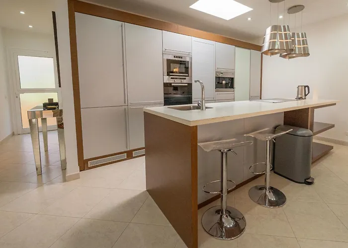 Seagulls Melody C-208 公寓 *